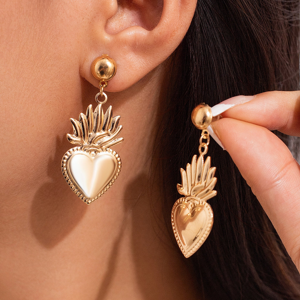 Pendientes Colgantes con Llama y Corazón de Melocotón