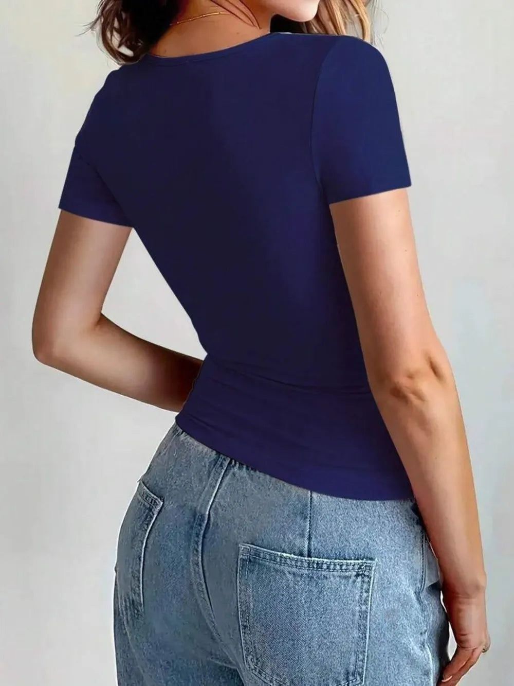 Camiseta Slim Fit de Manga Corta con Cuello Redondo para Mujer