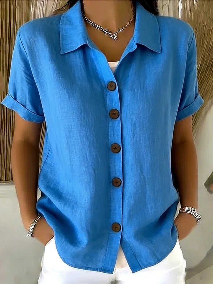 Top de manga corta con cuello camisero y botones