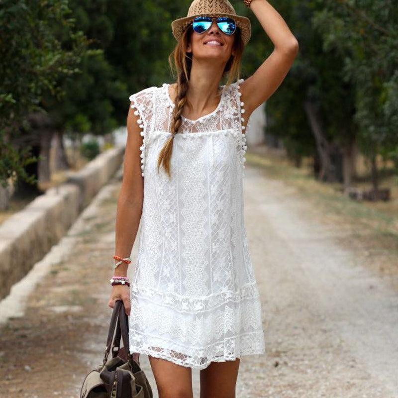 Vestido elegante sin mangas de encaje blanco con forro