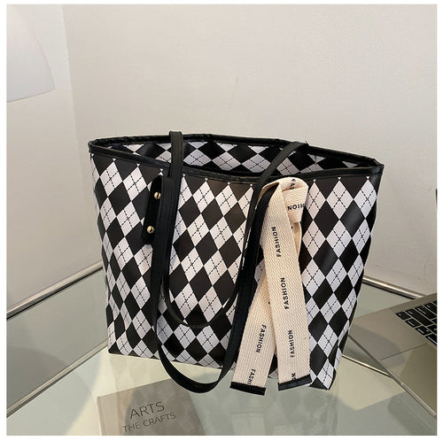 Bolso tote grande de PU con rombos en contraste
