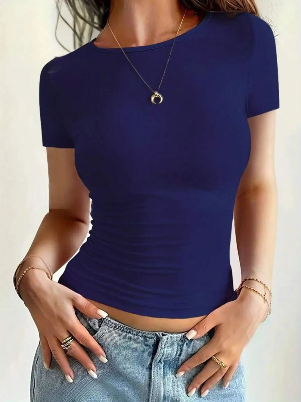Camiseta Slim Fit de Manga Corta con Cuello Redondo para Mujer